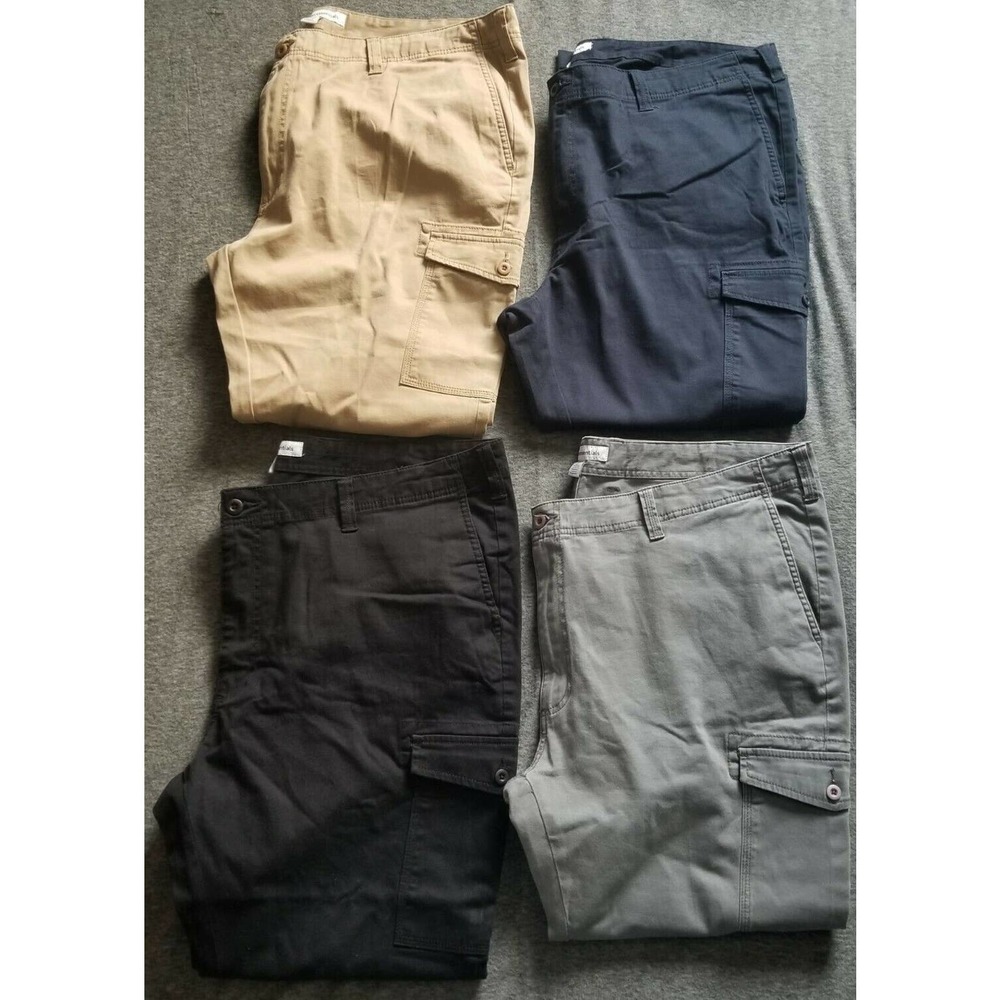 LO4 Essentials Men's Size 46W x 28L Great Cond.